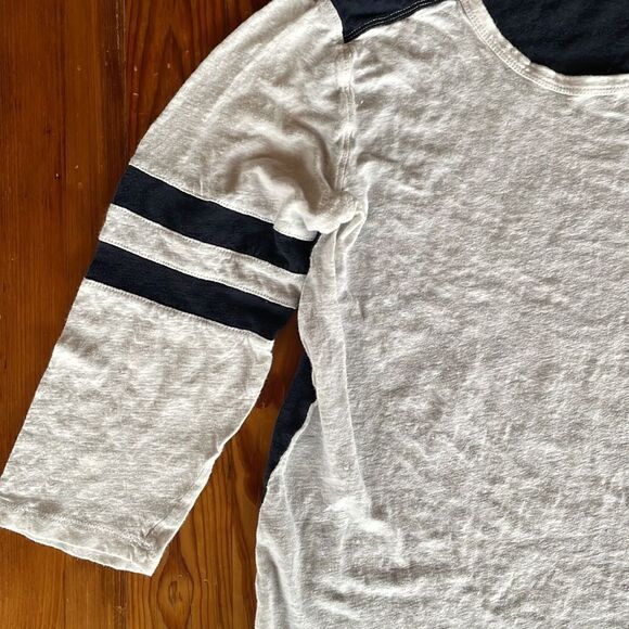 J. Crew White & Navy Linen Top - Picture 3 of 7